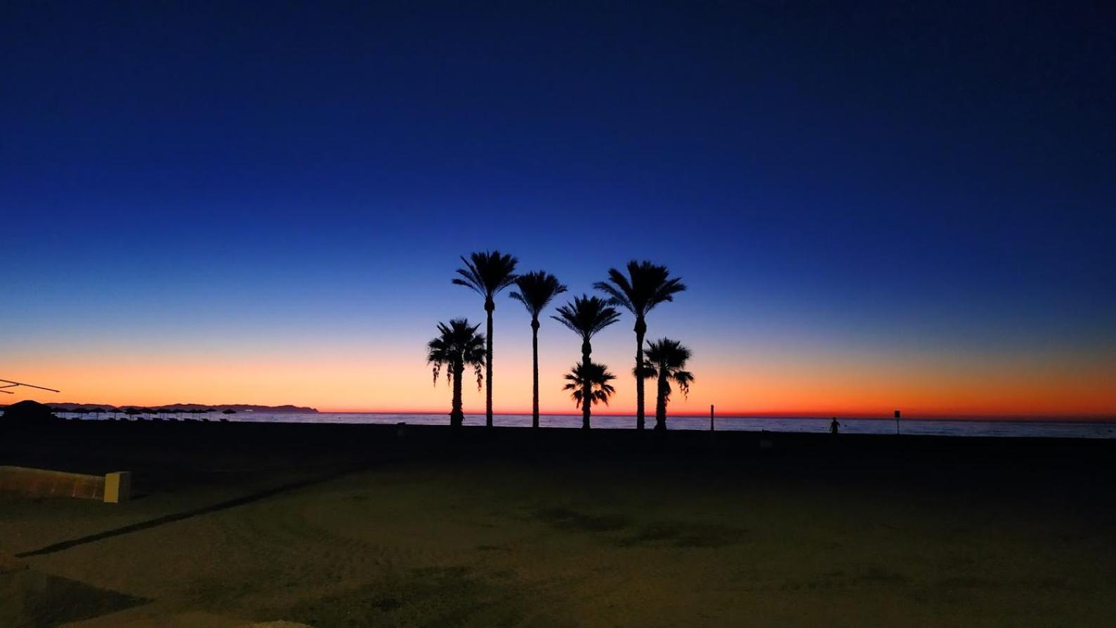 Atractivo Apartamento En La Playa Con Parking Roquetas de Mar Exterior foto